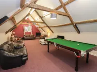 Greyhound Barn Hotels in Coln Saint Aldwyn