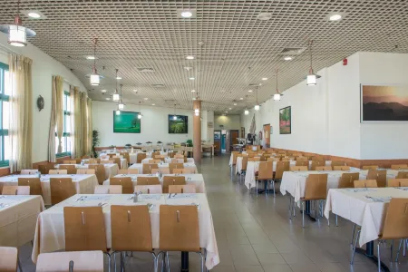 HI - Pkiin Hostel Отели в г. Пкиин