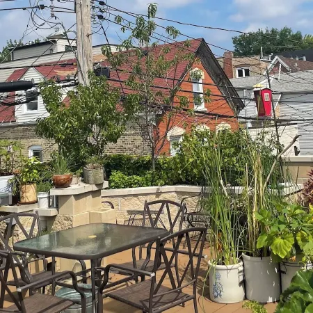 Ray's Bucktown Bed and Breakfast