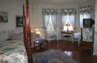 Heron Cay Lakeview Bed & Breakfast