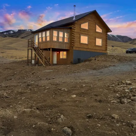 Mountain Cabin Near Trails, Skiing & Yellowstone 3 Bedroom Cabin