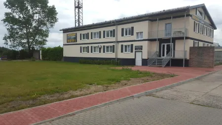 Casilino Hotel A 24 Wittenburg Отели в г. Царрентин-на-Шальзе