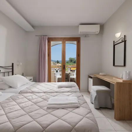 Louvre Hotel