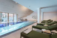 Hotel Stafeli - Swimmingpools