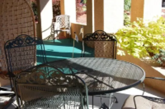 A Vacation Paradise at Quail Ridge B&B