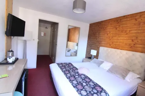 Logis Hotel le Lac
