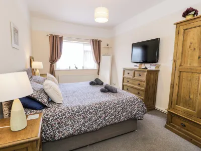 Fairways Hotels near Morfa Gateway Project