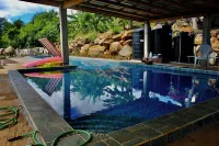 Big Sky Lodge - Pools