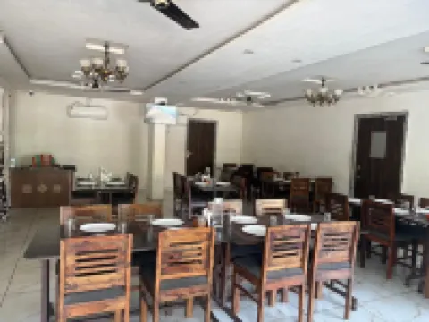 Shere Punjab Hotel & Restaurant