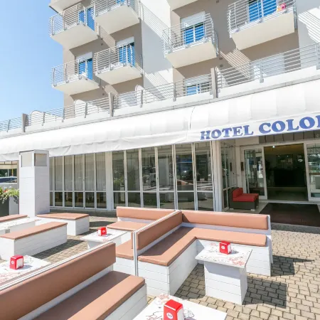Hotel Colonna Отели рядом с достопримечательностью «Фаро»