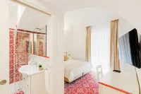 Hotel Da Raffaele - Parvekkeita