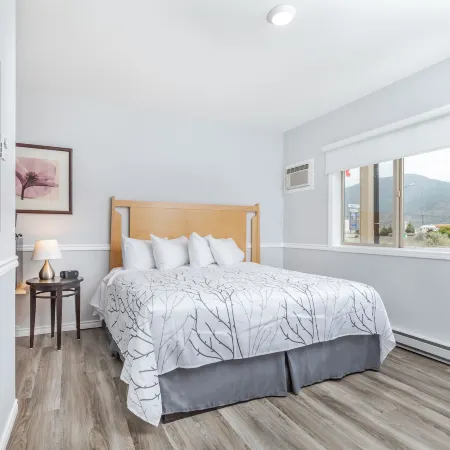 Westridge Motor Inn