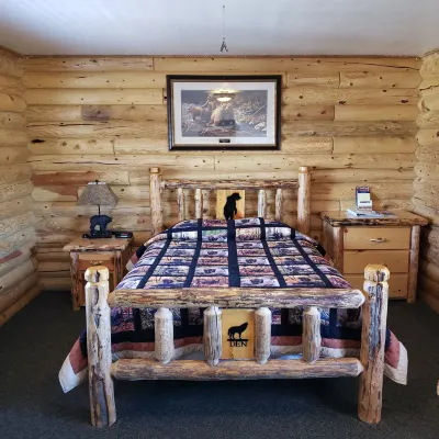 Wolf Den Log Cabin Motel and RV Park - 2-Star
