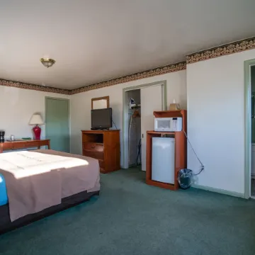 Mahoning Inn
