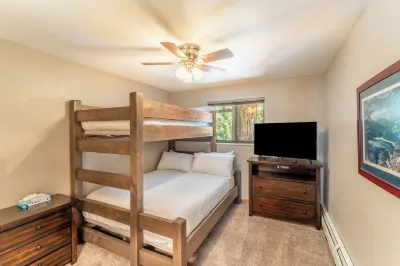 Lake Cliffe 303 Building E by Summit County Mountain Retreats