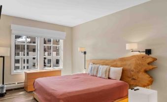 Passage Point 405 Condo