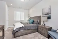 Family Fun Getaway #2333 5 Bedroom Townhouse by Redawning Hotels in Washington