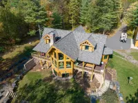 Osprey Lake Cabin 4 Bedroom Home by RedAwning