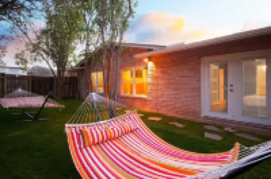 Pickleball & Heated Pool & Game Room & Mini Golf