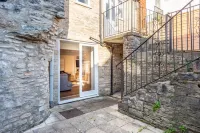 Polly's Folly Hotel a Studland