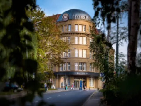 Hotel Dana Business & Conference Hotels near "Przyjaźń" Family Allotments