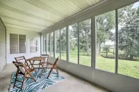 Family Friendly! Long Noble Lake Gem w/ Game Room - 3 tähden