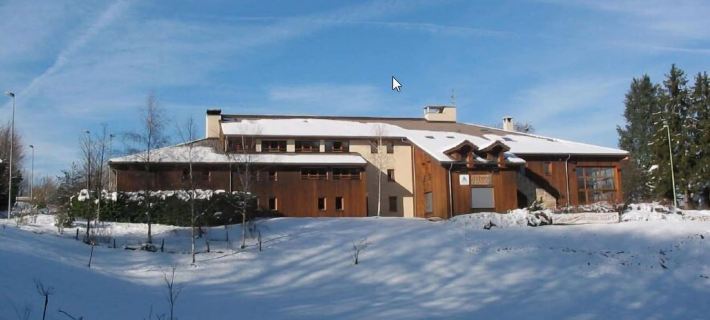 Auberge de Jeunesse HI Annecy Отели в г. Анси