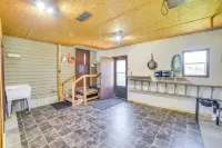 Yale Home in the Heart of Pheasant Hunting Country - 2-Star