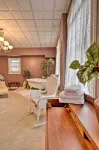 Pet-Friendly Apt 2 Blocks to Riverside Park!
