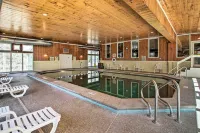 Cozy Bartlett Condo 1 Mi to Attitash Ski Resort! - spa