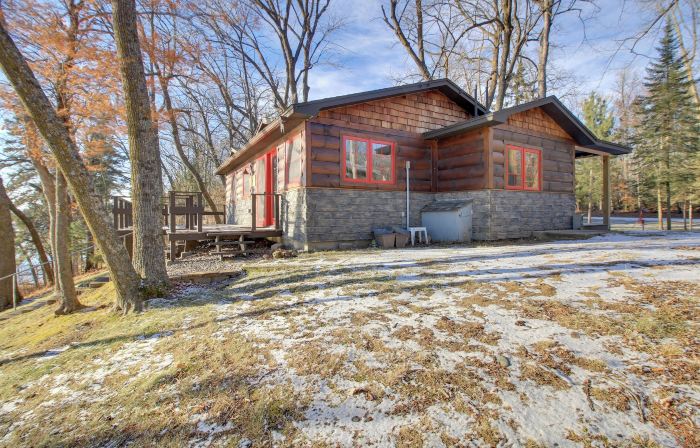 Cozy Cabin w/ Private Dock on Fifth Crow Wing Lake