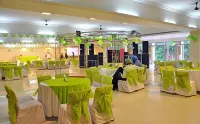 Hotel Rudra Continental Rudrapur - parking