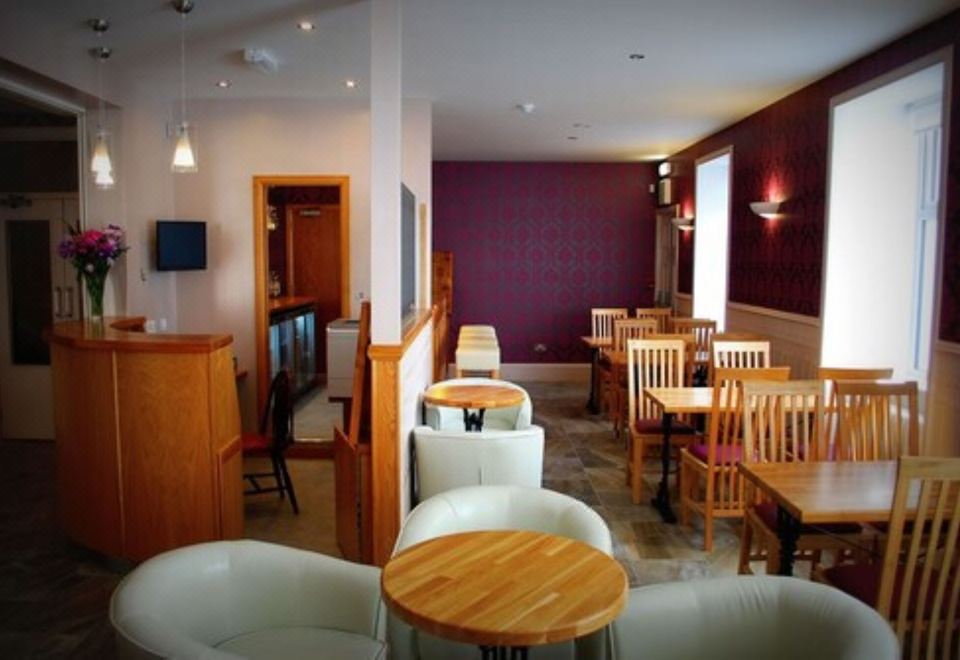 2. 아벨라워 호텔..