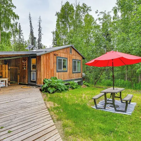 Sterling Home w/ Patio, BBQ Grill & Fire Pit!