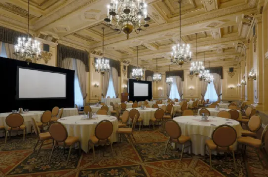 The Fort Garry Hotel Spa and Conference Centre, Ascend Hotel Collection