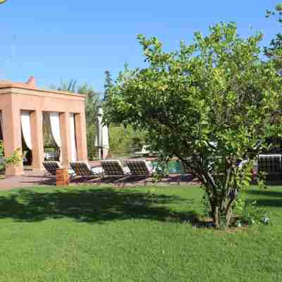 Domaine Casa Cecilia Hotel Exterior