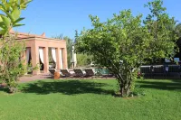 Domaine Casa Cecilia  호텔