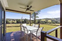 Valley Cabins by the Creek - Villas