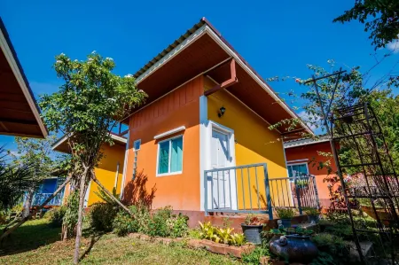 The Creek Villa Отели в г. Nong Hin