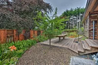 Quiet & Cozy Eureka Home Near Sequoia Park & Zoo! - Bungalows