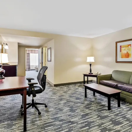 Country Inn & Suites by Radisson, Princeton, WV
