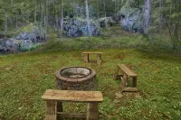 Hocking Hills Cottage Nestled in Rock Formations Hotels in Good Hope Township