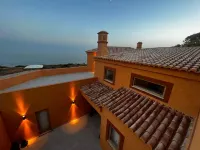 Casa Pôr do SAL Hotels in Luz