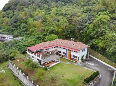 Li Wu Zuo Cun B & B Hoteller i Xiulin Township