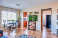 Charming 2-bedroom house in Downtown Walnut Creek with WiFi and AC