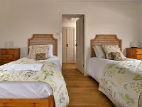 Moelis Barn 科文住宿飯店