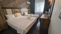 RAMONA KALE HOTEL