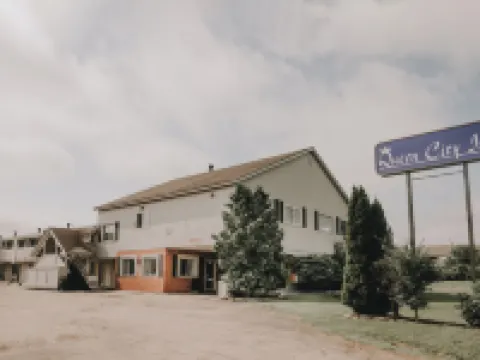 クイーン シティ イン バンガーのホテル