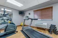 AmericInn by Wyndham Green Bay East - Gym