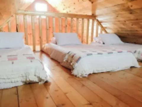 Secluded, Cozy Cabin Getaway